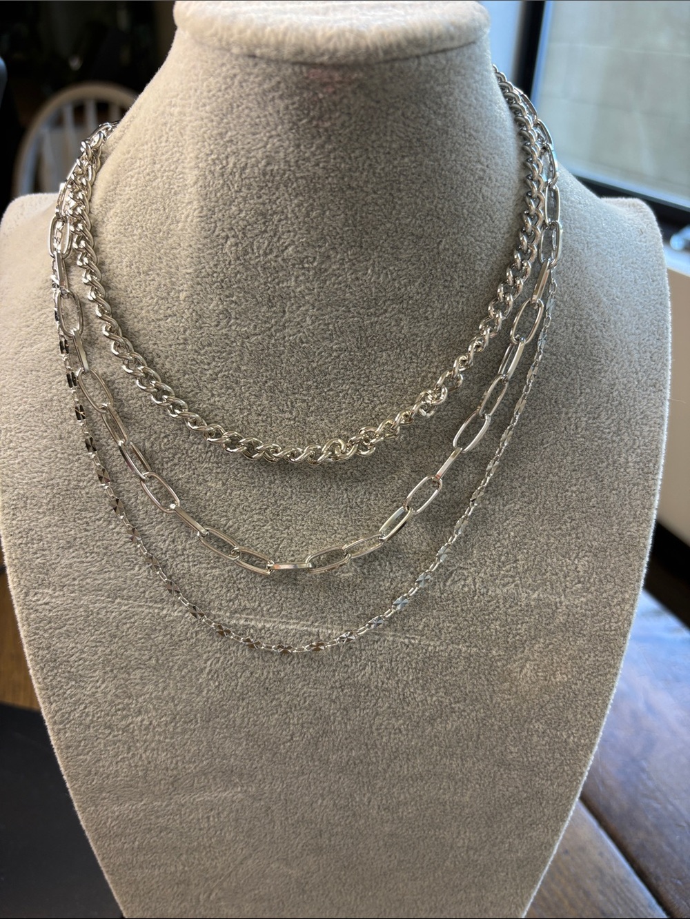 paparazzi Silver Layered Mixed-Link Necklace